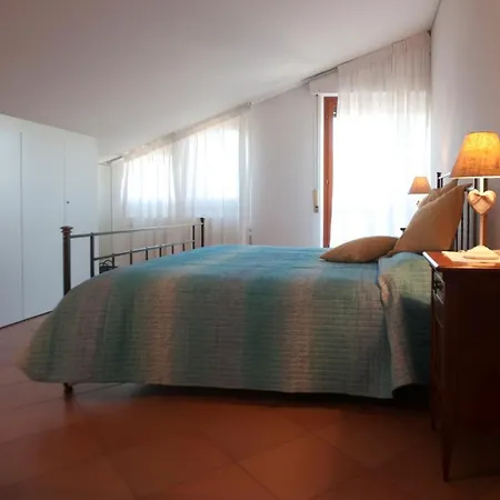Mare Attico Oro Rosso * Porto SantʼElpidio